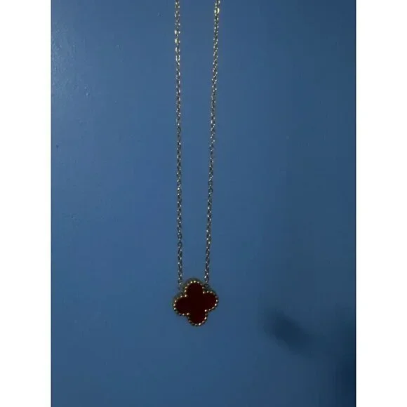 Womens Pendant Necklace Gold plated, Red, Irish shamrock, festival, boho, vintag - Picture 4 of 4